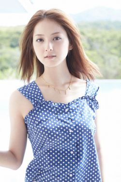 白衣校花与大长腿小说全免费